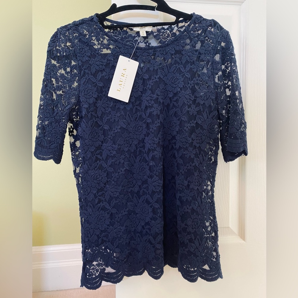 NWT Laura Petite Navy Lace Top